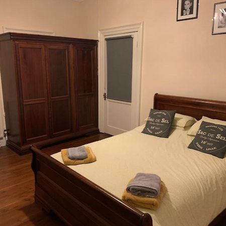 Hildegard Ground Floor Rooms Вітбі Екстер'єр фото